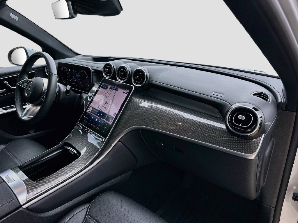 Certified 2024 Mercedes-Benz GLC 300 4MATIC image 31