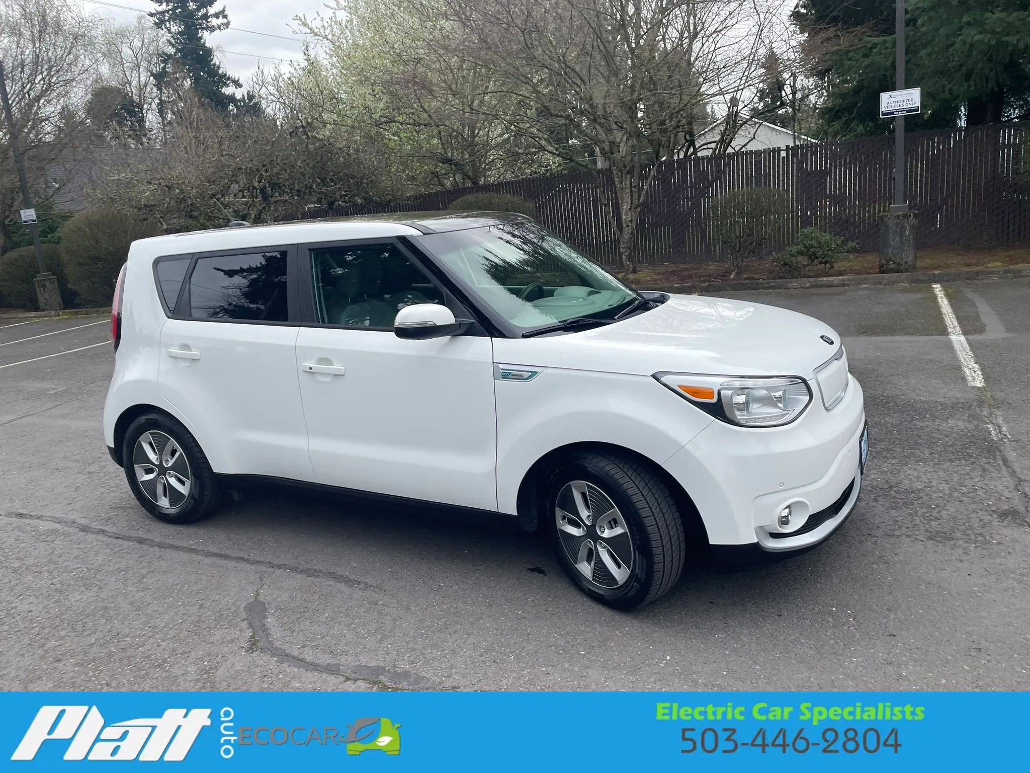 Used 2017 Kia Soul EV + w/ Sun & Fun Package image 13