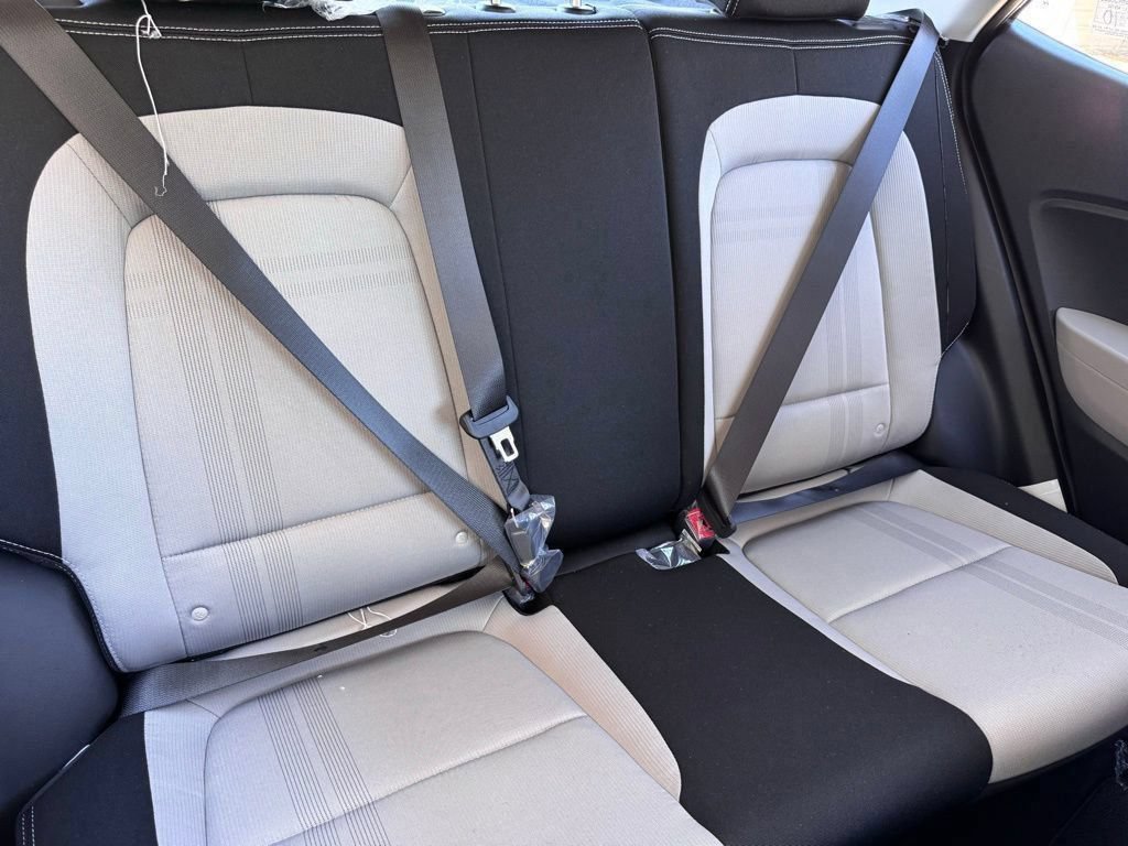 New 2026 Hyundai Venue SEL FWD image 18