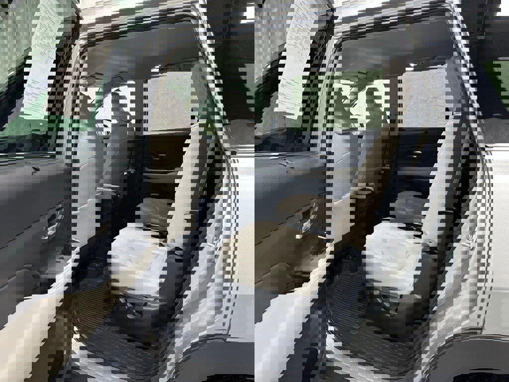 Used 2025 Toyota Grand Highlander AWD image 43