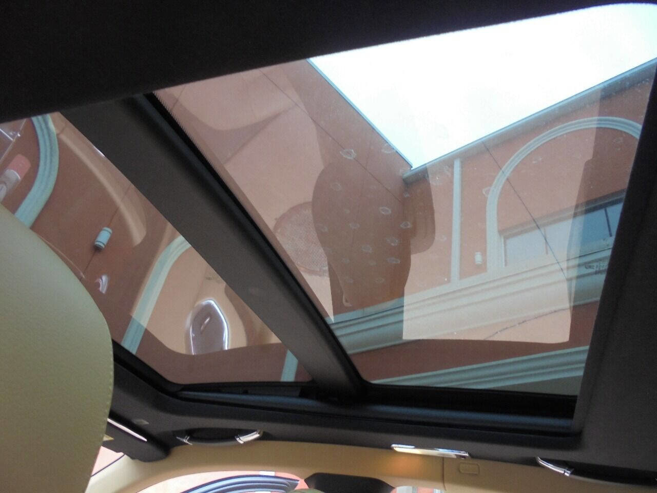 Used 2011 Rolls-Royce Ghost image 23