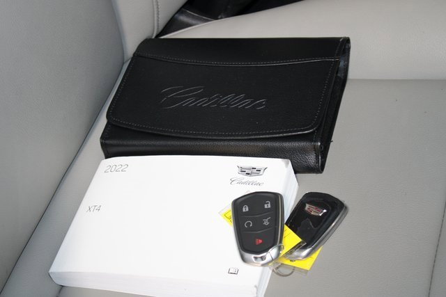 Certified 2022 Cadillac XT4 Luxury w/ Cold Weather Package image 24