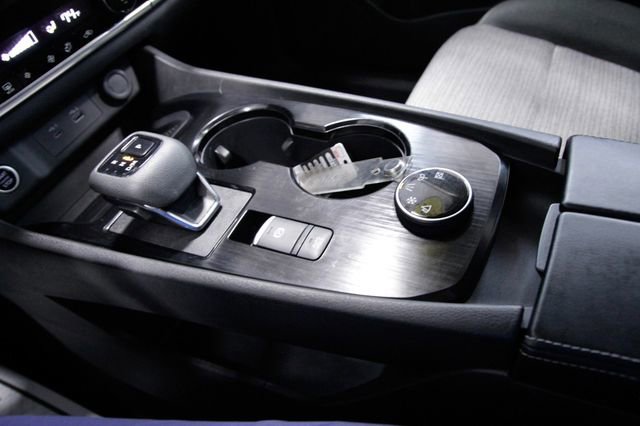 Used 2023 Nissan Rogue SV image 26