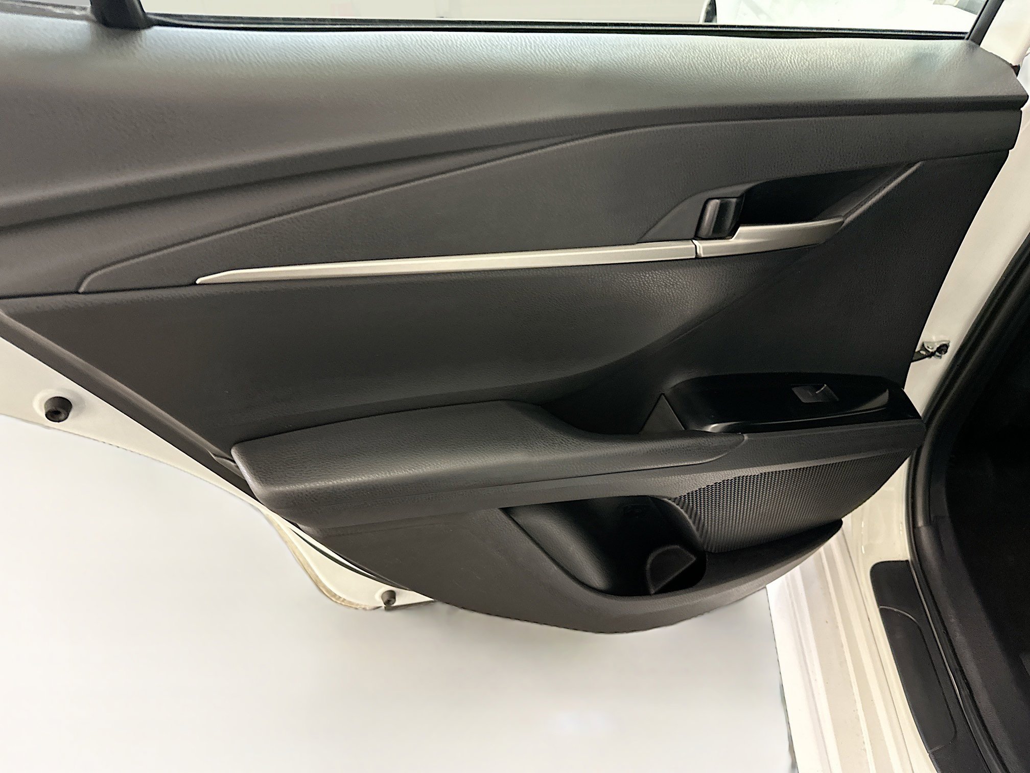 Used 2025 Toyota Camry SE FWD image 27