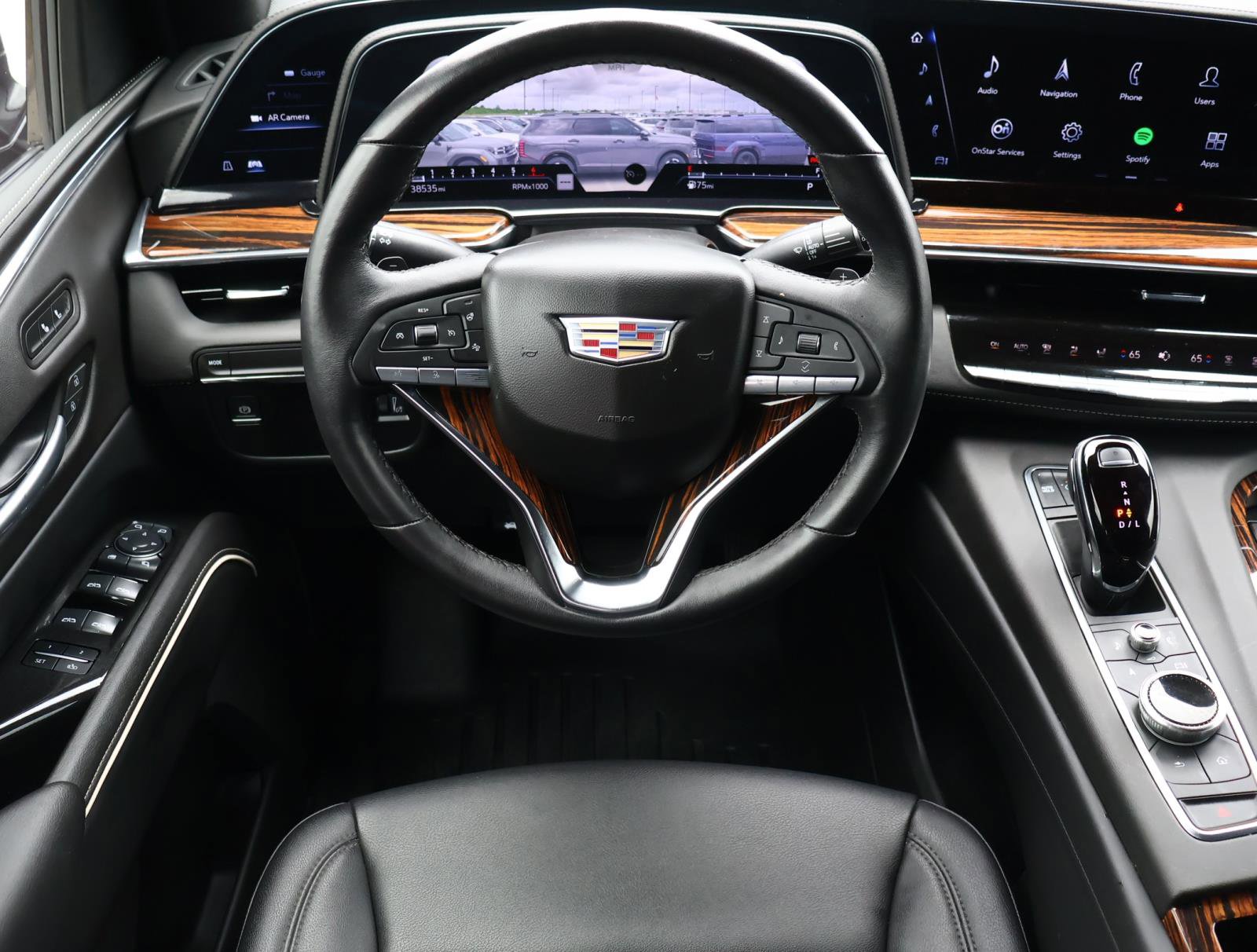 Used 2024 Cadillac Escalade ESV Luxury image 14