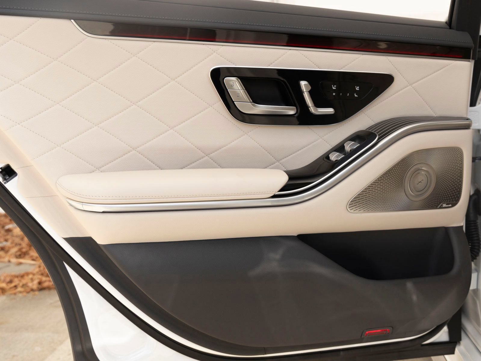 New 2026 Mercedes-Benz S 580 4MATIC Sedan image 18