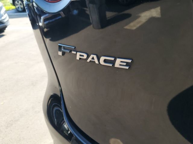 Used 2019 Jaguar F-PACE Premium image 8