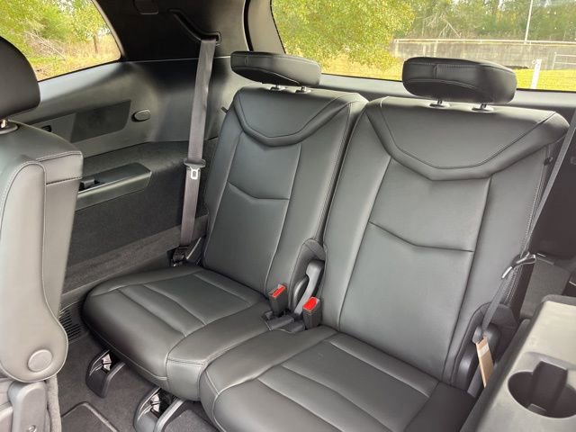 New 2025 Cadillac XT6 Sport w/ LPO, Floor Liner Package image 39