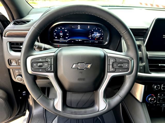 Used 2023 Chevrolet Tahoe Z71 w/ Luxury Package AWD/4WD image 11