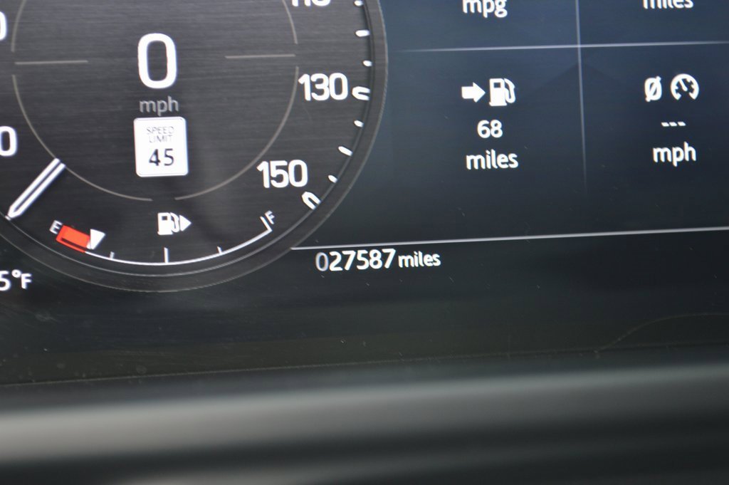 Used 2024 Land Rover Defender 90 X-Dynamic SE image 20