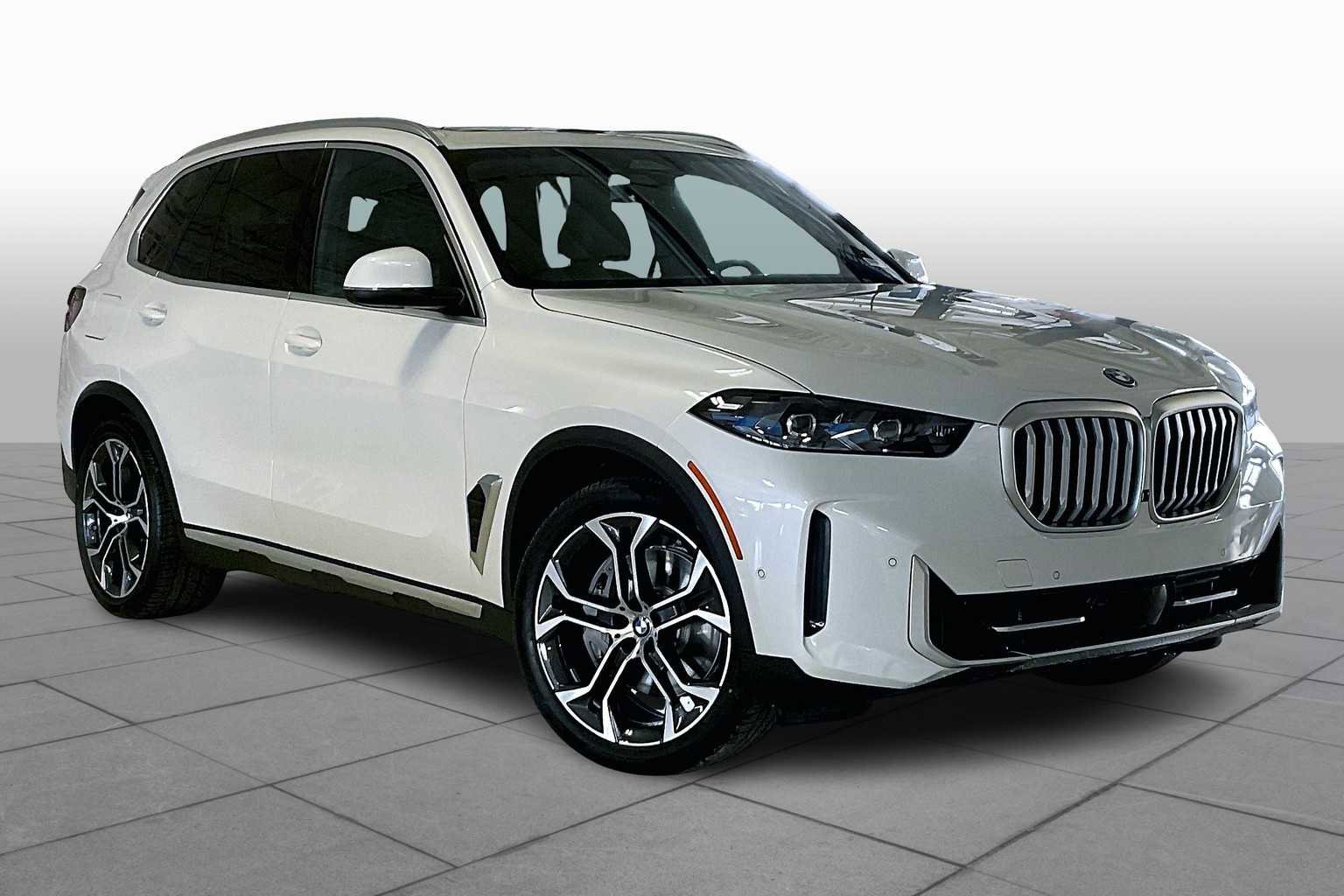 Used 2026 BMW X5 xDrive50e w/ Climate Comfort Package image 2