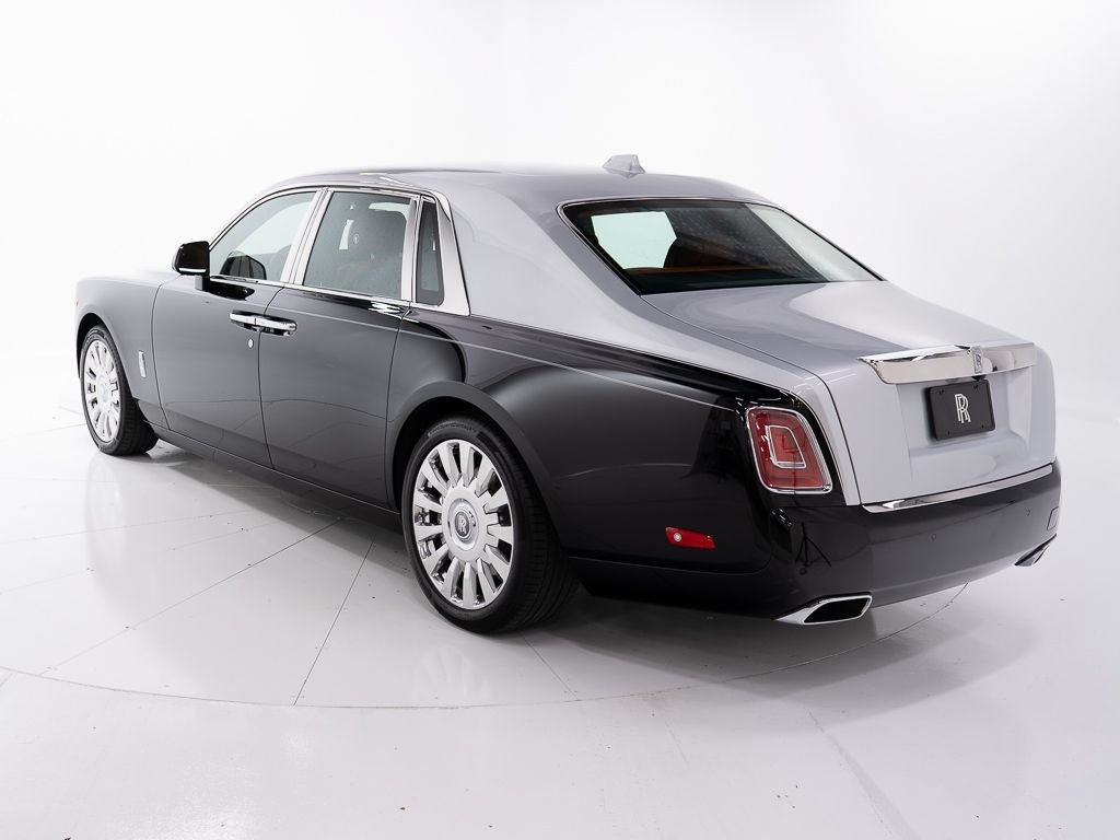 Certified 2023 Rolls-Royce Phantom Sedan RWD image 3