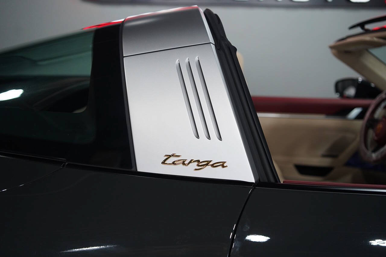 Used 2021 Porsche 911 Targa 4S Heritage Design AWD/4WD image 39
