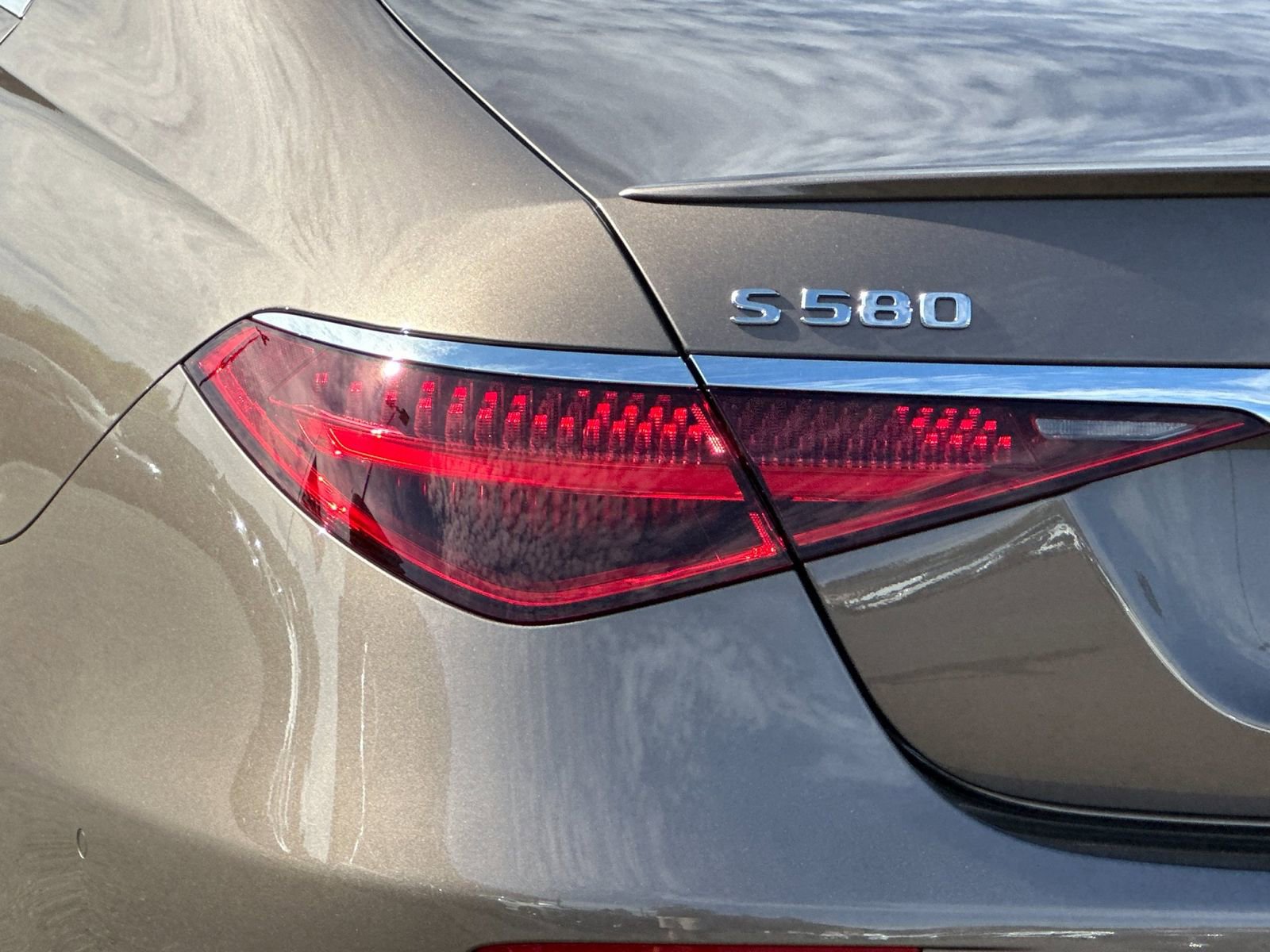 New 2026 Mercedes-Benz S 580 4MATIC Sedan image 33