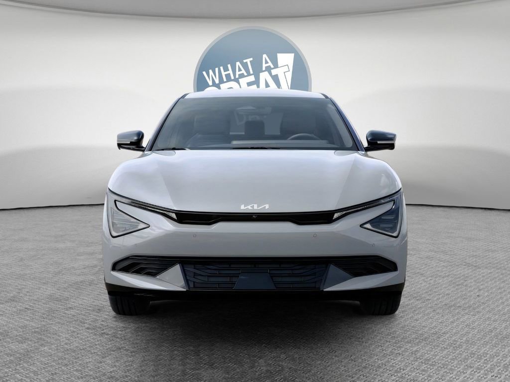 New 2025 Kia EV6 Wind image 2