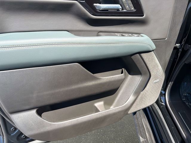 New 2026 GMC Yukon AT4 w/ AT4 Premium Plus Package image 17