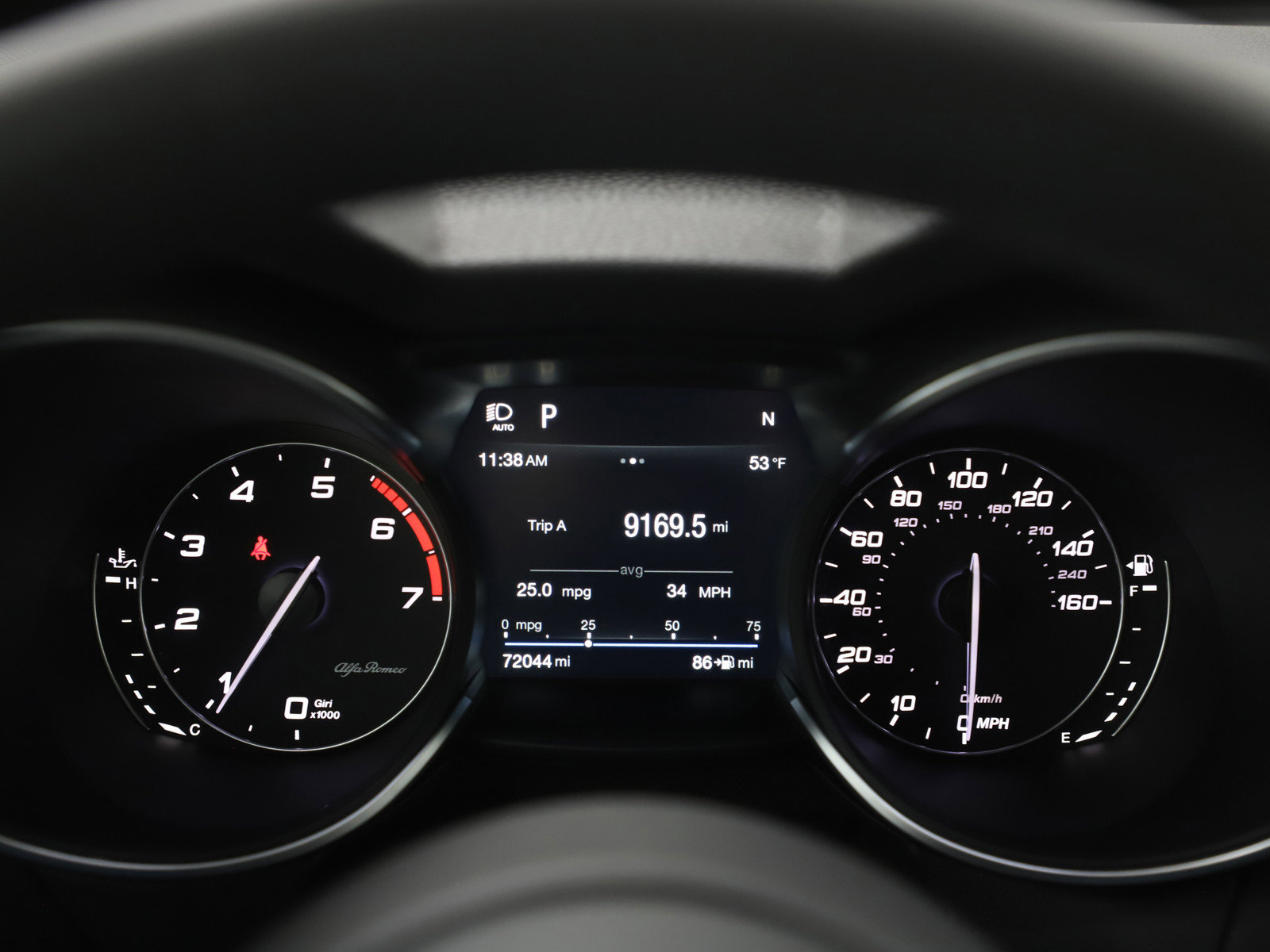 Used 2018 Alfa Romeo Stelvio Sport w/ Quick Order Package 22J Sport image 27