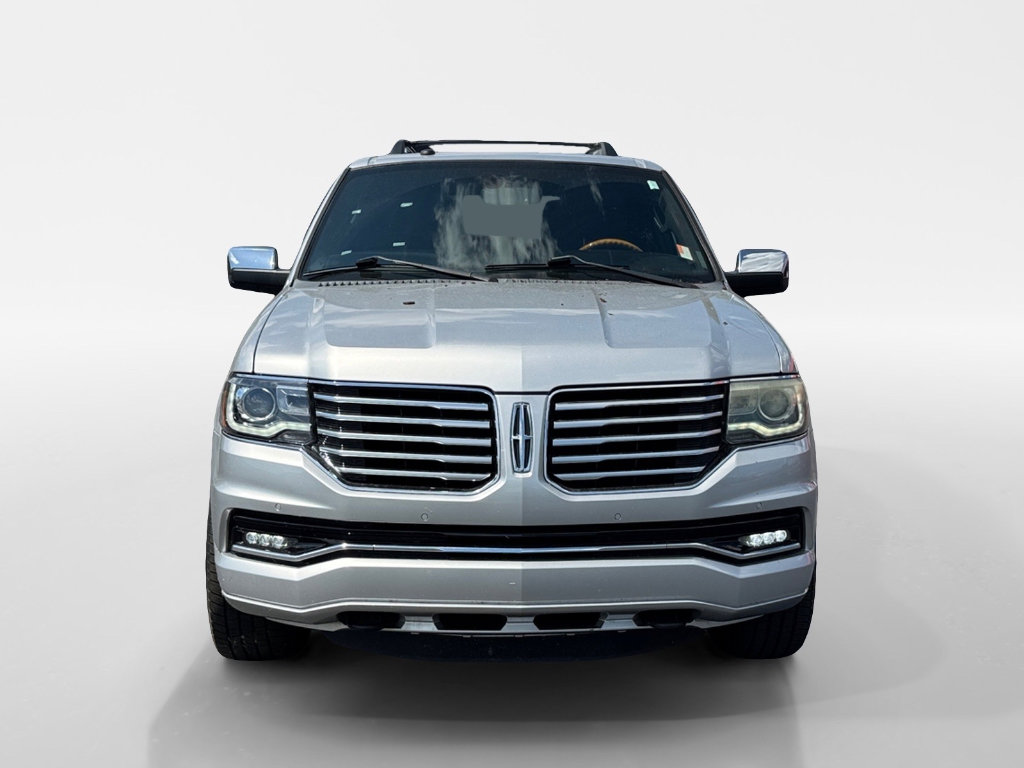 Used 2016 Lincoln Navigator Select AWD/4WD image 9