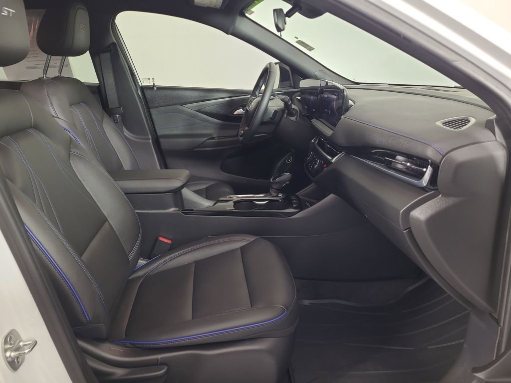 Used 2024 Buick Envista Sport Touring w/ Convenience I Package image 19