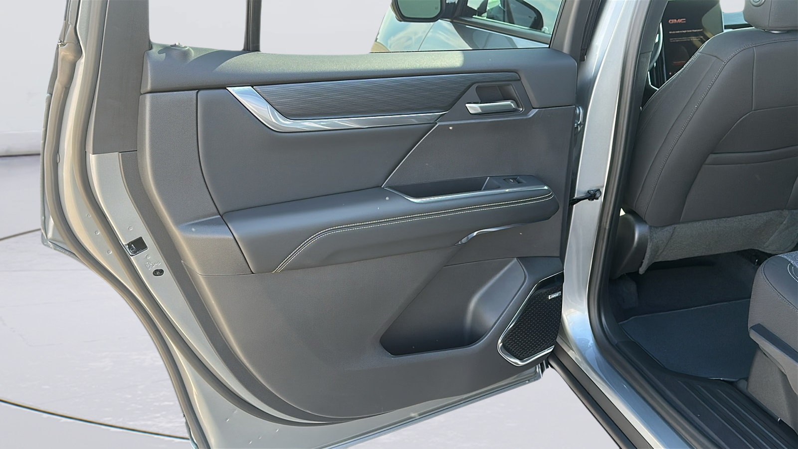 New 2026 GMC Acadia Elevation FWD image 25