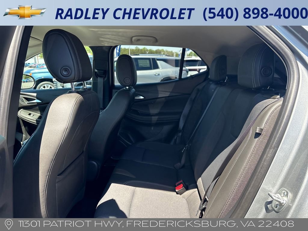 Used 2025 Buick Encore GX Preferred AWD/4WD image 12