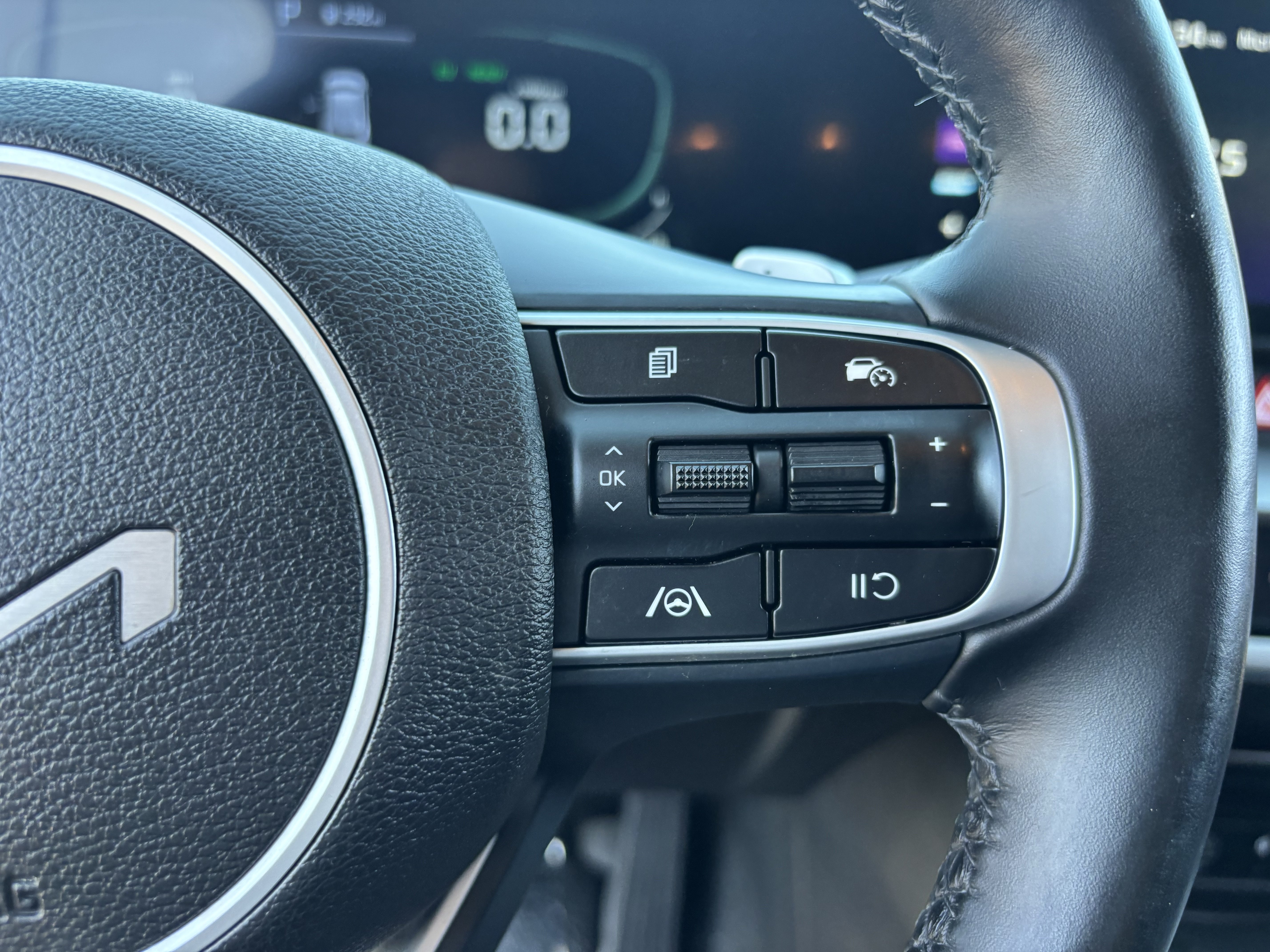 Certified 2023 Kia Sportage EX AWD/4WD image 26