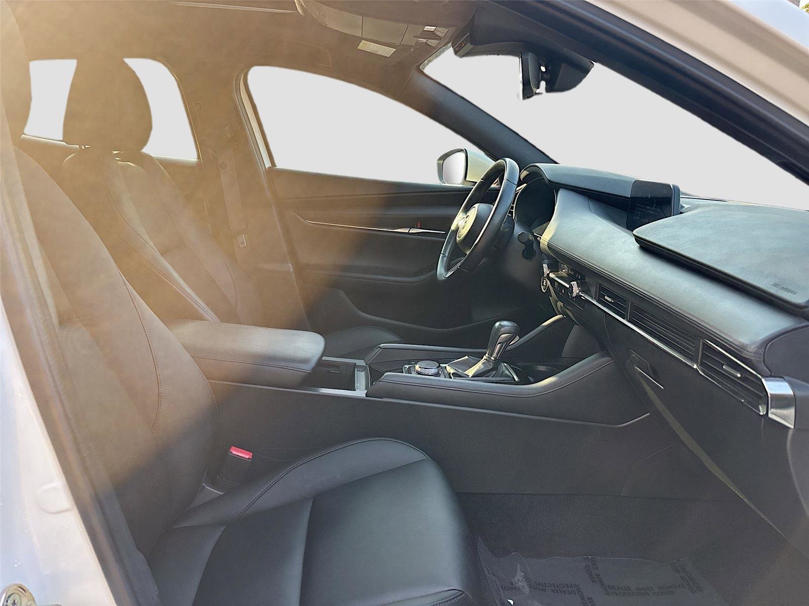 Used 2023 MAZDA MAZDA3 s image 31