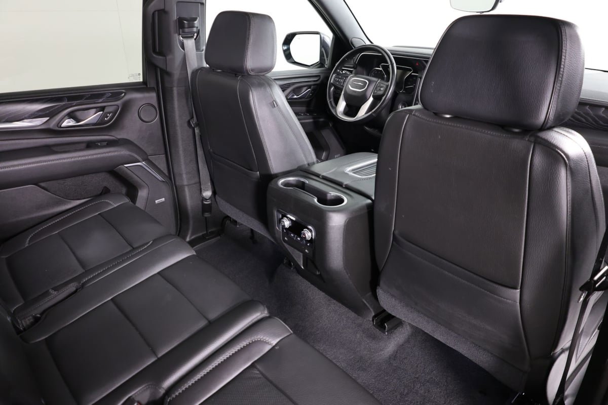Used 2021 GMC Yukon Denali w/ Denali Premium Package AWD/4WD image 43