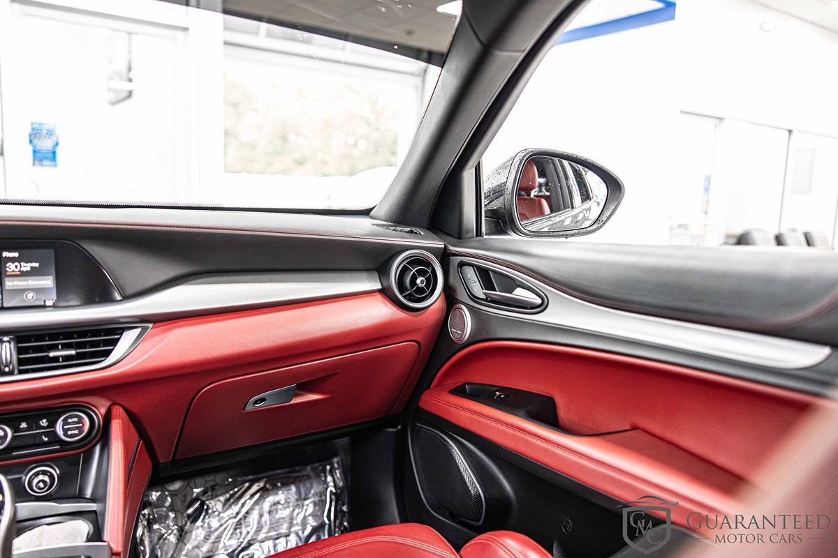 Used 2021 Alfa Romeo Stelvio Ti Sport AWD/4WD image 40