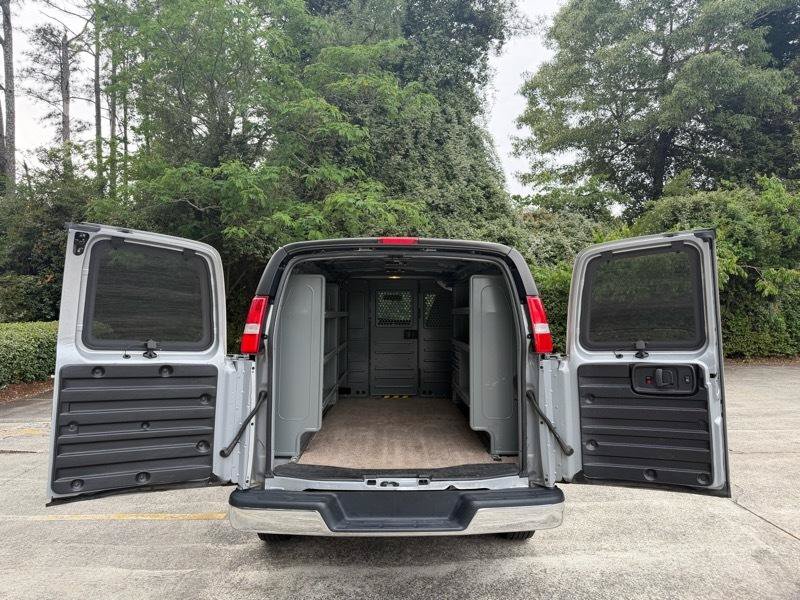 Used 2023 GMC Savana 2500 w/ Driver Convenience Package RWD image 7