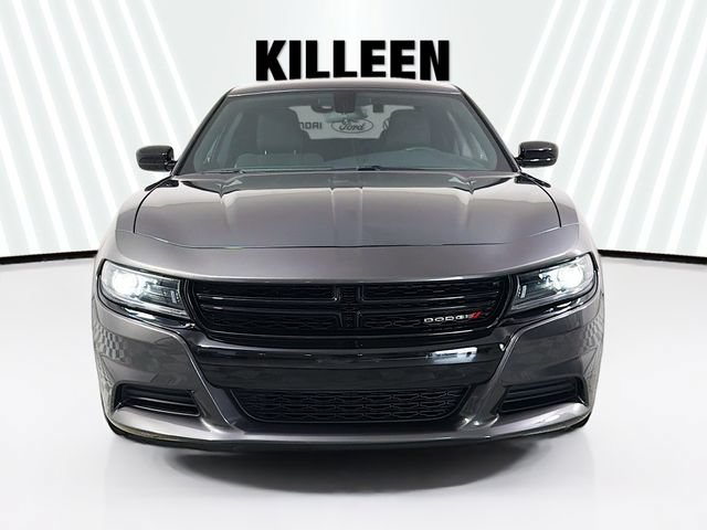 Used 2023 Dodge Charger SXT w/ Blacktop Package RWD image 2