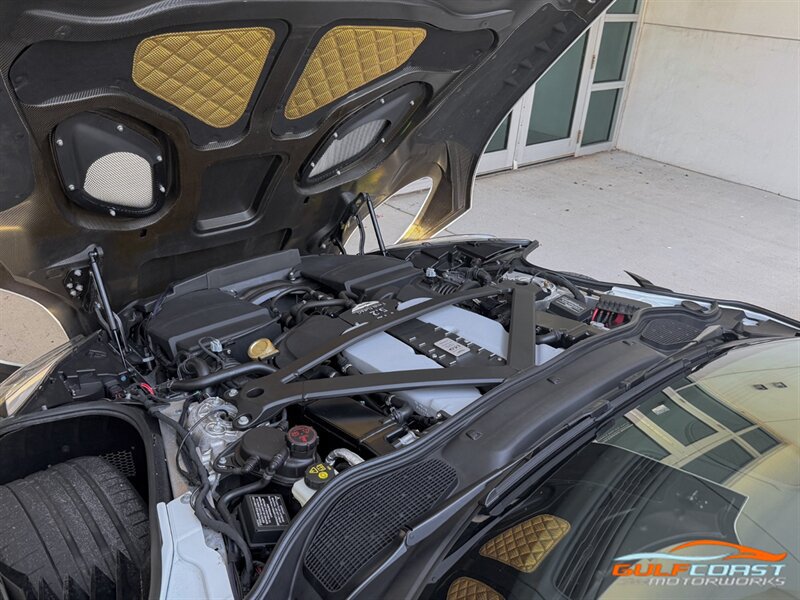 Used 2019 Aston Martin DBS Superleggera RWD image 35