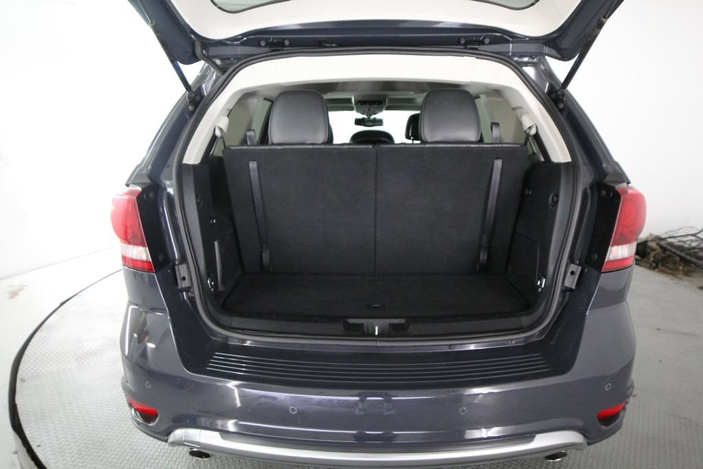 Used 2018 Dodge Journey Crossroad w/ Nav & Sun Group AWD/4WD image 32