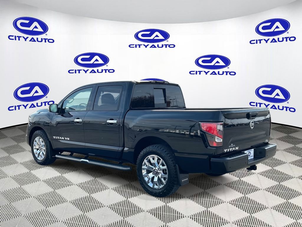 Used 2020 Nissan Titan SL image 6