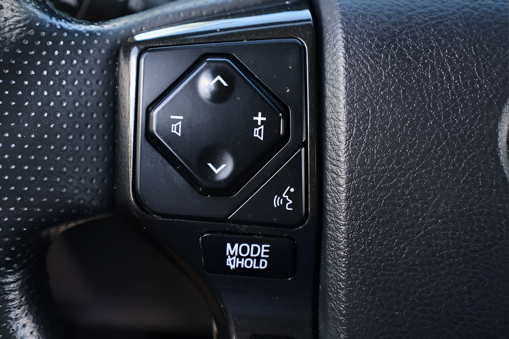 Used 2024 Toyota 4Runner TRD Off-Road Premium w/ Moonroof Package AWD/4WD image 21
