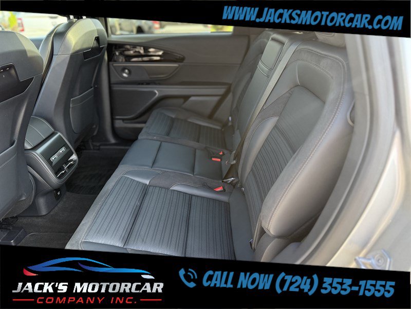Used 2024 Lincoln Nautilus Reserve w/ Equipment Group 202A AWD/4WD image 24