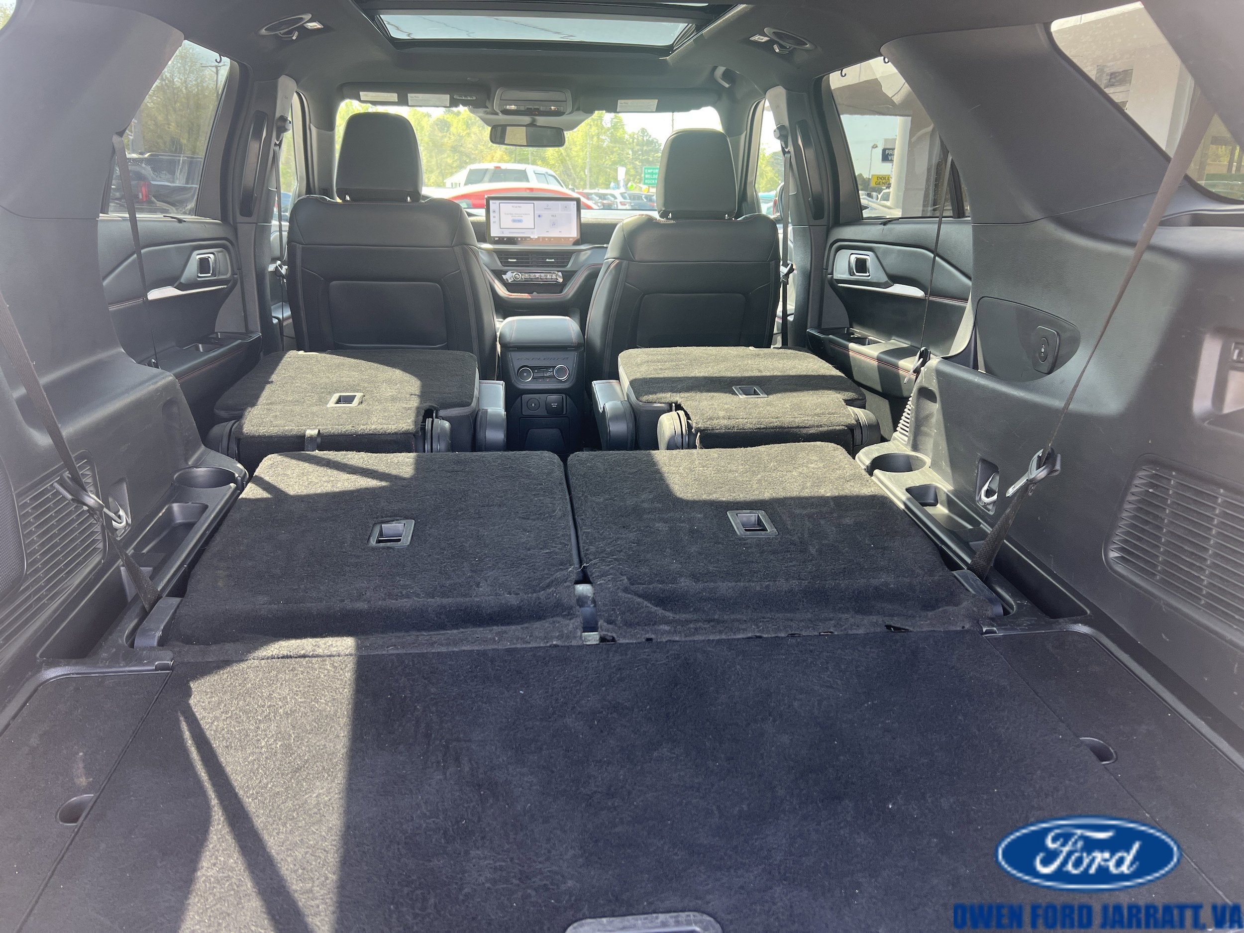 Used 2025 Ford Explorer ST-Line w/ Premium Package AWD/4WD image 13