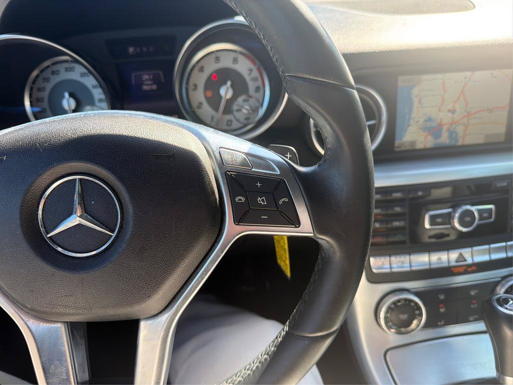 Used 2015 Mercedes-Benz SLK 250 w/ Premium Package image 27