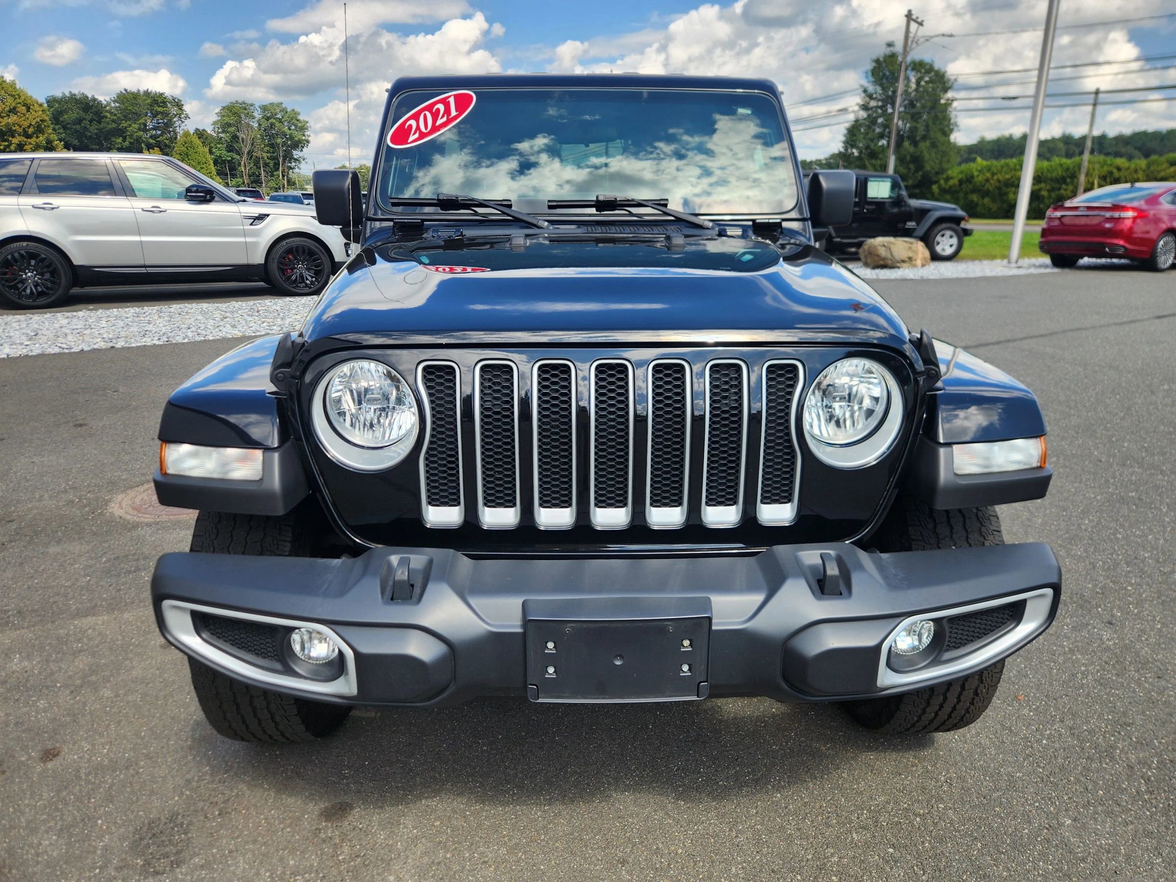 Used 2021 Jeep Wrangler Unlimited Sahara w/ Cold Weather Group image 20
