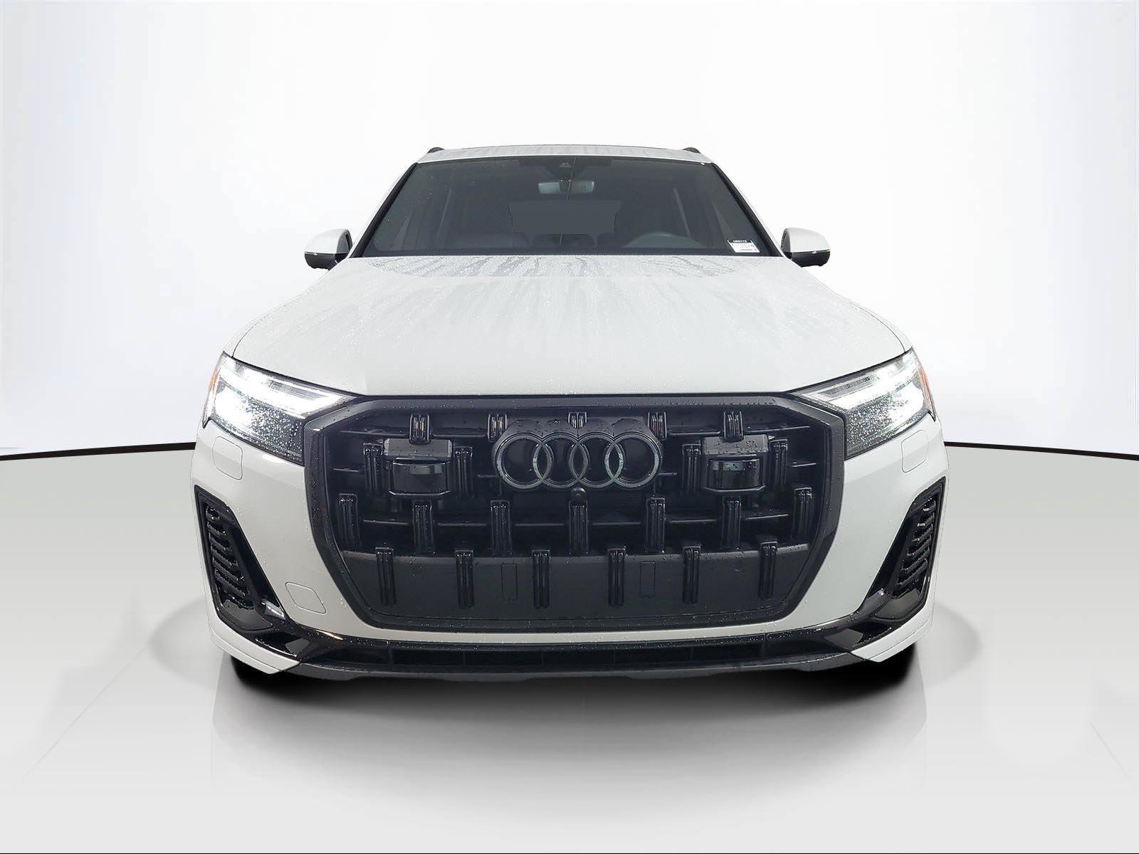 Used 2026 Audi Q7 3.0T Premium Plus w/ Premium Plus Package AWD/4WD image 2