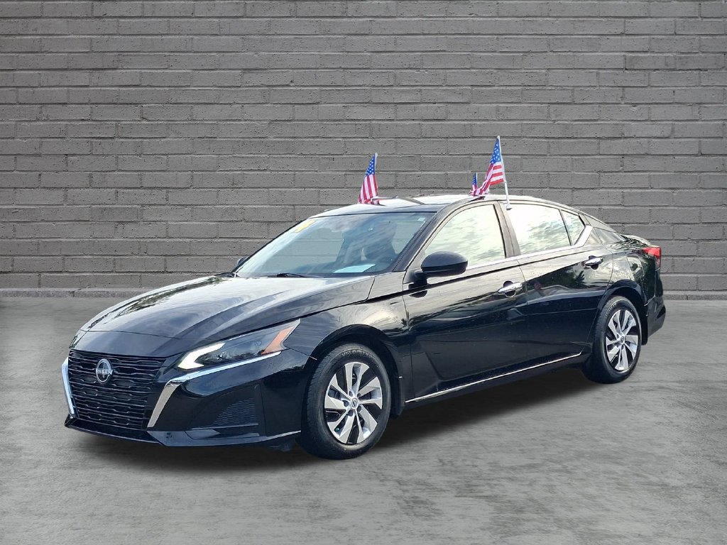 Certified 2024 Nissan Altima 2.5 S FWD image 4