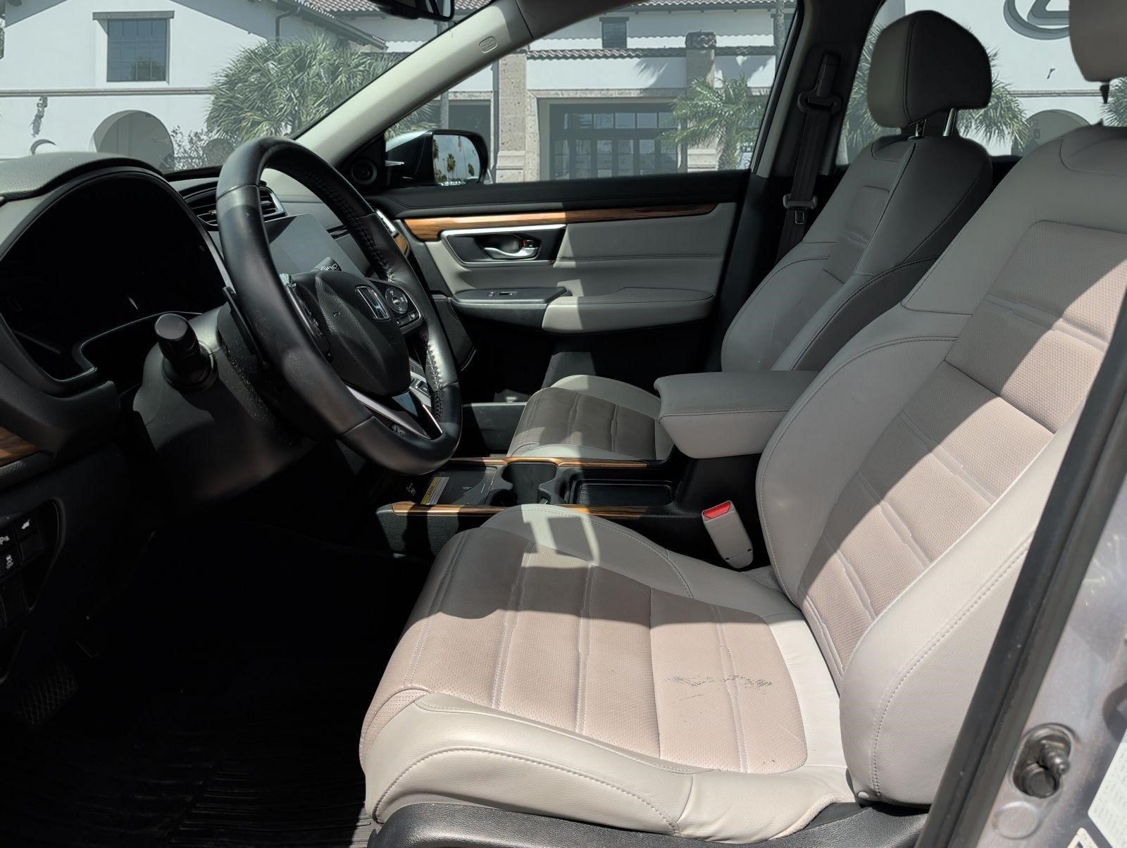 Used 2022 Honda CR-V Touring image 11