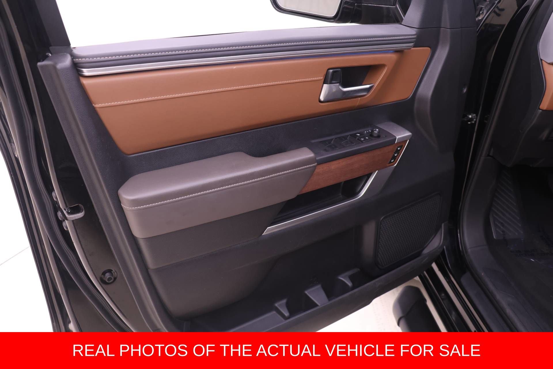 Used 2023 Toyota Tundra 1794 Edition image 9