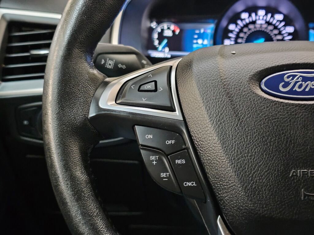 Used 2021 Ford Edge SEL w/ Cargo Accessory Package image 30