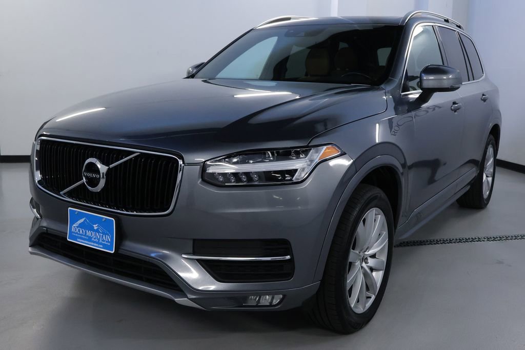 Used 2019 Volvo XC90 T6 Momentum image 3