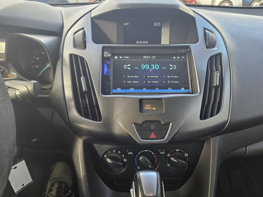 Used 2016 Ford Transit Connect XL image 9