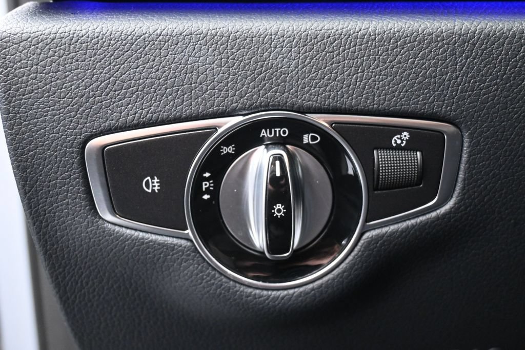 Used 2021 Mercedes-Benz E 350 4MATIC Sedan w/ Premium Package image 18