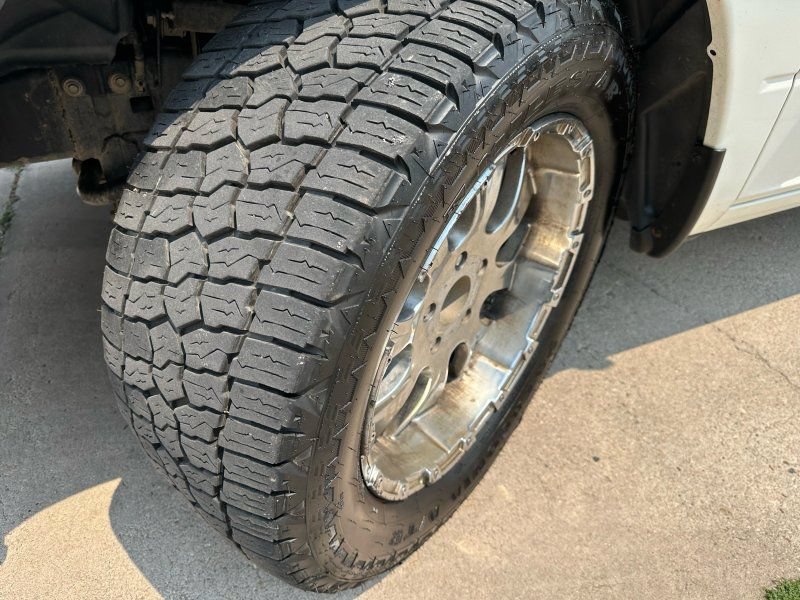 Used 2016 RAM 1500 SLT RWD image 10