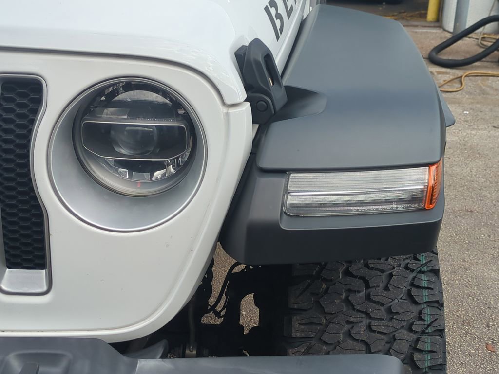 Used 2022 Jeep Wrangler Unlimited Sport w/ Xtreme Recon 35" Tire Package image 11