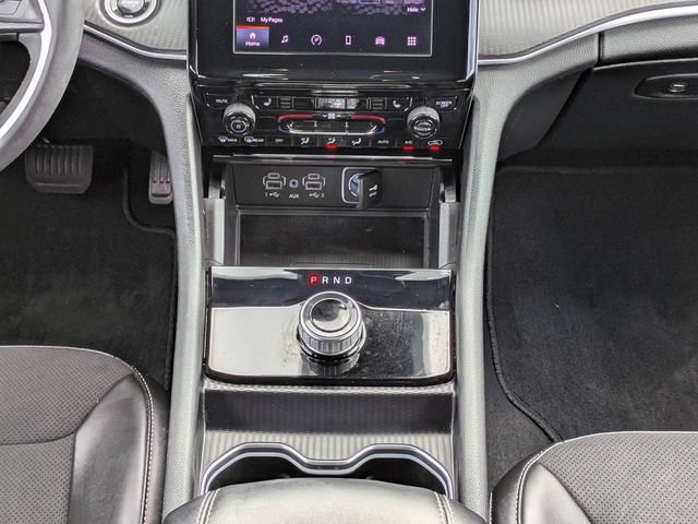 Used 2025 Jeep Grand Cherokee Altitude AWD/4WD image 19